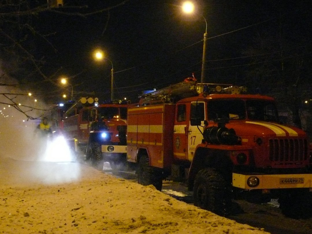 Пожарные подразделения выезжали на пожар в г.Каргополь