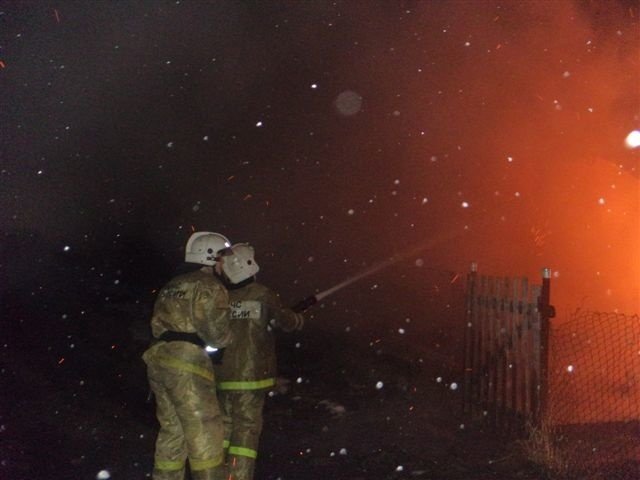 Пожарно-спасательные подразделения выезжали на пожар в г. Каргополе Архангельской области.